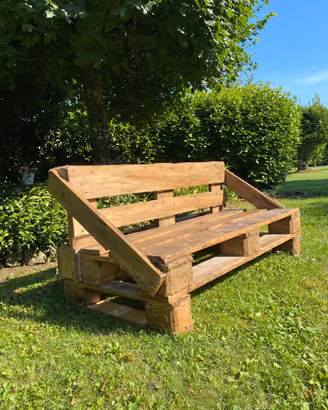 Panchina in legno riciclato