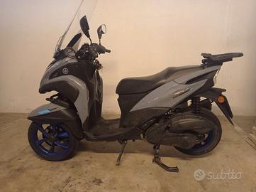 YAMAHA TRICITY