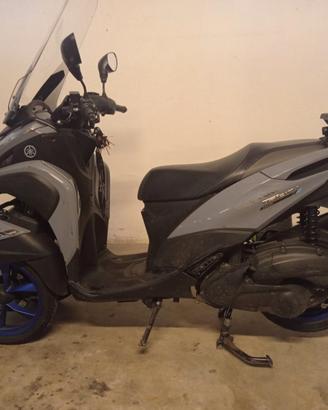 YAMAHA TRICITY