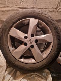  4 cerhi  gomme nissan juke 