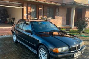 BMW 320i E36