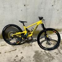 Santa cruza megatower