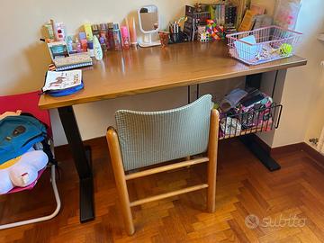 Scrivania in legno e ferro