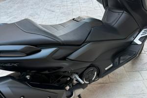 Tmax 560