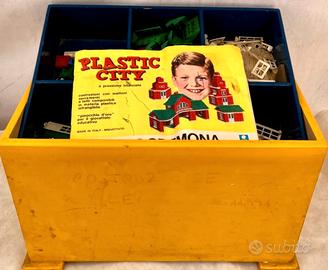 Plastic City Scatola Legno  con 950 pezzi