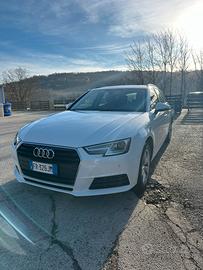 Audi A4 2.0TDI 150cv S-Tronic Business Sport