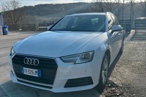 Audi A4 2.0TDI 150cv S-Tronic Business Sport