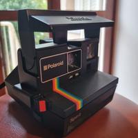 Polaroid 600 land camera