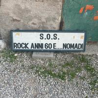 Insegna Nomadi