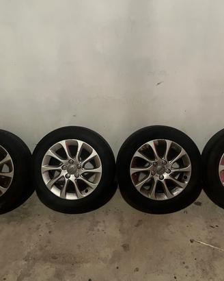Cerchi in Lega + pneumatici estivi Audi A3
