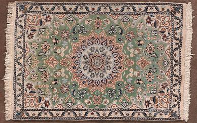 Tappeto Nain in lana annodato a mano – cod. 256