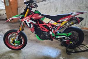 Aprilia SXV 550