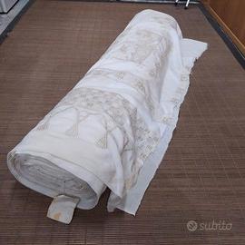 n.30 pezze di tessuti per tendaggi anni 70