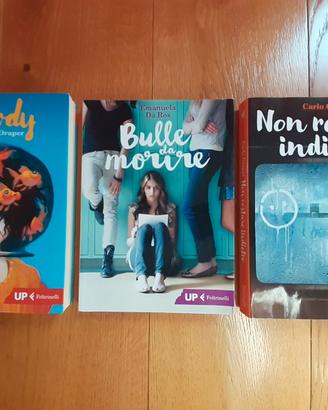 Set di 8 libri per ragazzi/adolescenti -