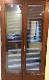 Infissi in legno usate compreso taparelle e casson