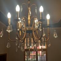 lampadario a 6 bracci con  gocce molate