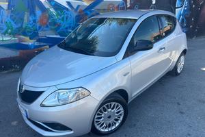 Lancia Ypsilon 1.2 69 CV 5 porte GPL Ecochic Gold/