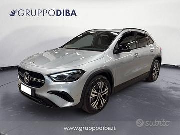 Mercedes-Benz GLA GLA-H247 2023 200 d Progres...