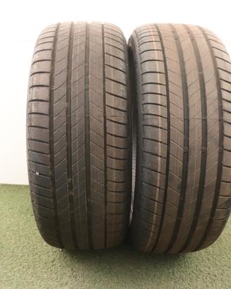 Gomme Bridgestone Turanza 215 50 18 estate