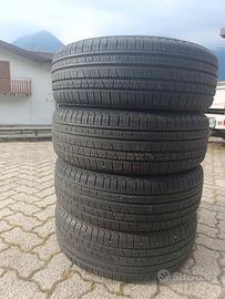 Gomme 215/65/17 Pirelli 4 stagioni 