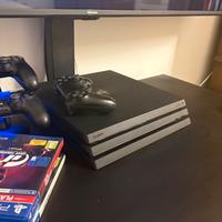Ps4 Pro + 3 joystick originali