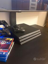 Ps4 Pro + 3 joystick originali
