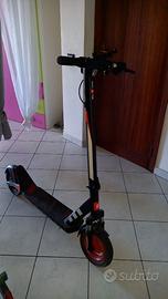 monopattino APRILIA eSR2