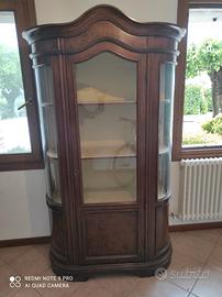 CREDENZA VINTAGE CON VETRINA