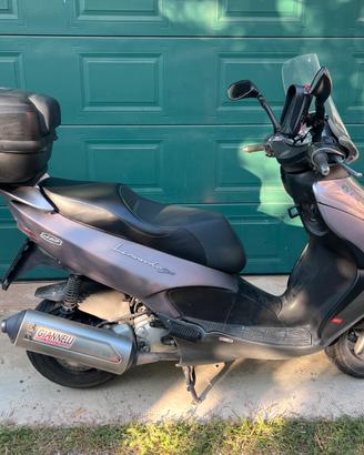 Aprilia leonardo 300