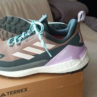scarpe trekking Adidas 
