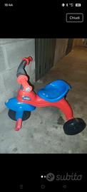 Triciclo spiderman