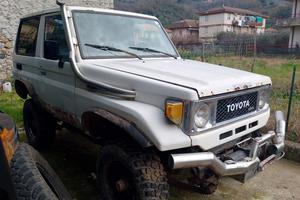Toyota Land cruiser bj 70