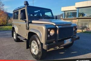 Land Rover Defender 90 2.4 TD4 SE