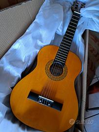 chitarra classica 3/4 nuova a prezzo dimezzato