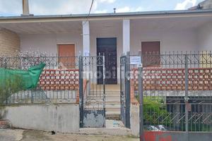 Casa singola/villetta in Francolise (CE)