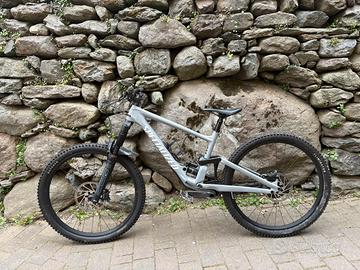 specialized enduro comp 2022