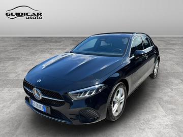 Mercedes Classe A - W177 2023 - A 250 e phev Progr
