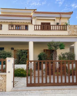 Scoglitti- Villetta con giardino, Ottobre-Maggio