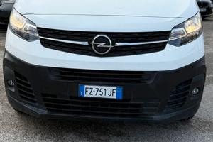 Opel vivaro 2.0 120cv 6 marce 120.000km
