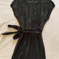 Abito estivo nero elegante lungo a costine