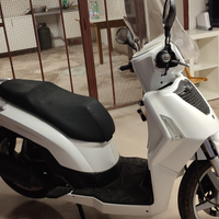 Scooter Kimco 200