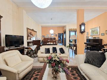 Casa indipendente su unico livello con giardino