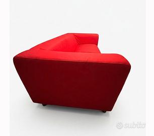 Divano due posti rosso