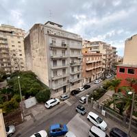 Catania - Via Etnea (zona Sanzio/Gioeni)