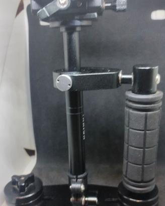 Mini steadycam stabilizzatore da viaggio compatto