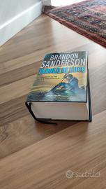 Libro Parole di luce di Brandon Sanderson 
