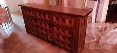 credenza  spagnola  