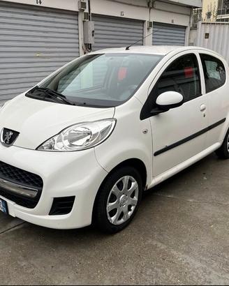 Peugeot 107 1.0 68CV 5p. Plaisir