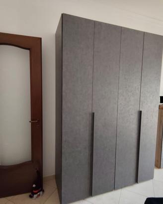 Armadio e due settimini per camera da letto 2024