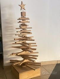 Albero di Natale in legno chiudibile